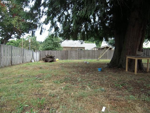 2nd image of 10247 N Hudson St