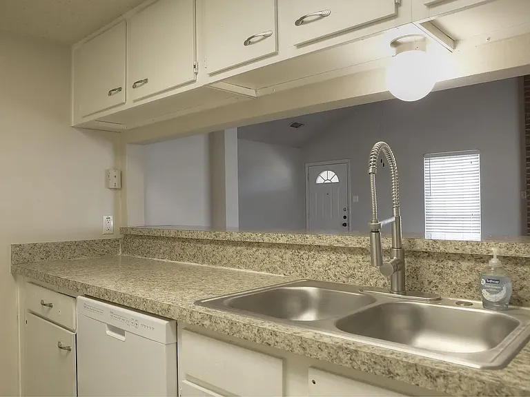 10125 Bugle Dr — Photo 10