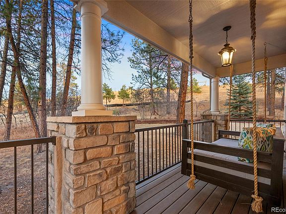 3rd image of 430 Lorraway Drive