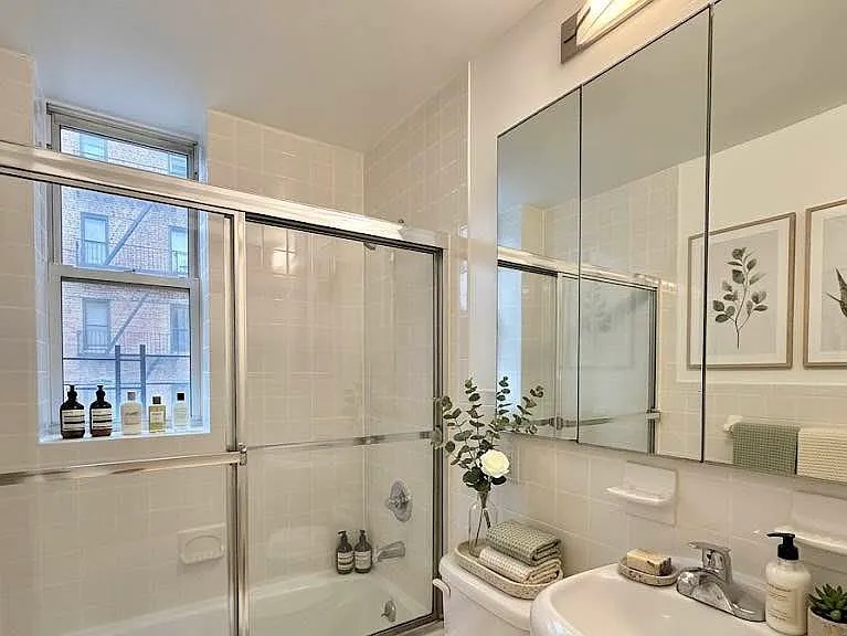 1680 York Ave #4C — Photo 5