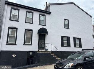 112 Grape St, Philadelphia, PA 19127