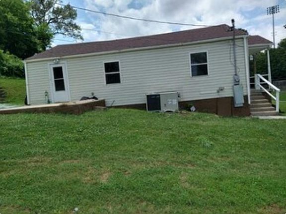 2nd image of 2944 Wilson Ave