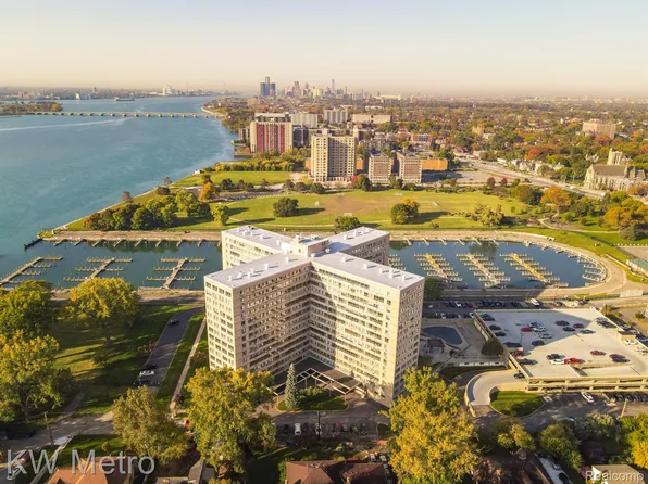8900 E Jefferson Ave APT 1223, Detroit, MI 48214