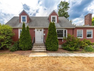 10 Orchard Ter, Salem, MA, 01970