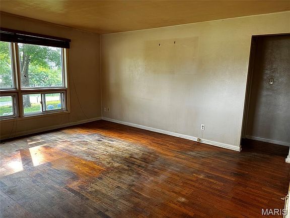 5th image of 2703 Quince St