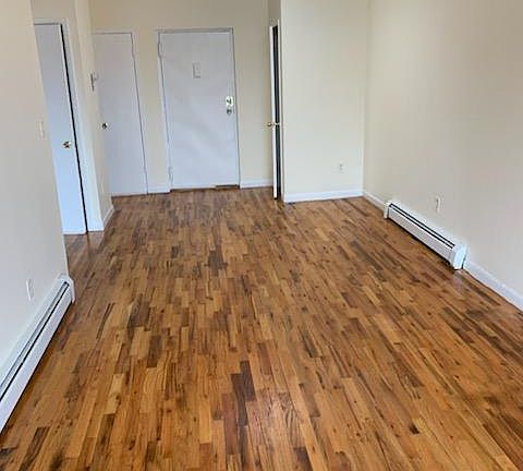 5th image of 15518 79th St APT 2R