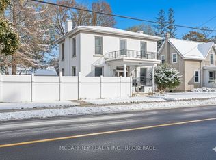 209 Centre St N, Greater Napanee, ON K7R 1N7