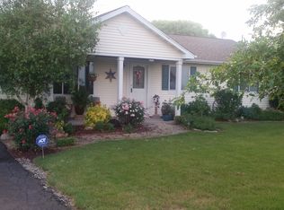 1133 Kapp Ln, Highland, IL 62249