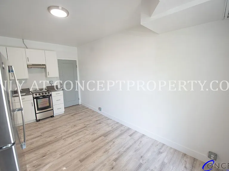 First Avenue Flats — Photo 114