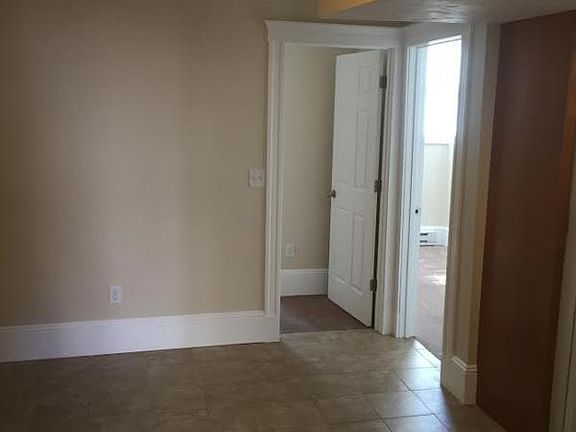 Living-Room w/Side Door