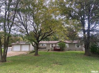 411 S Sheridan St, Edinburg, IL