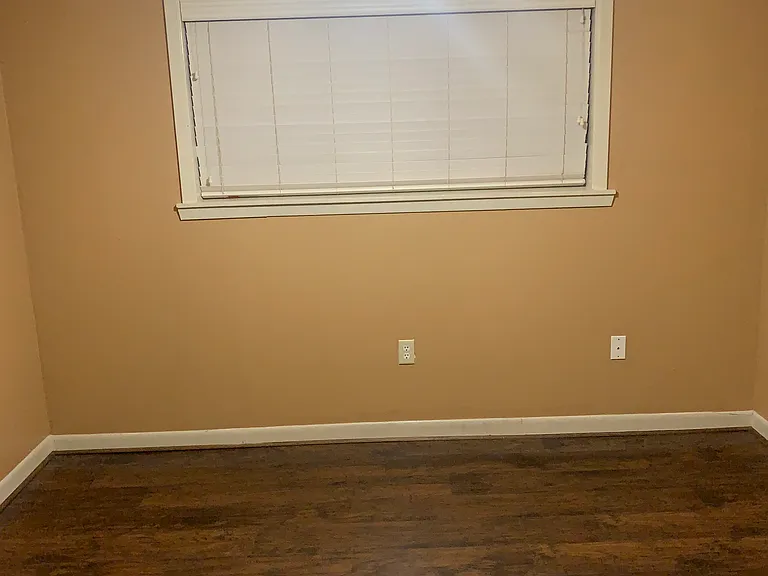 516 Susan Dr — Photo 14
