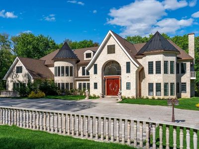 2 Brook Lane, Glen Head, NY, 11545