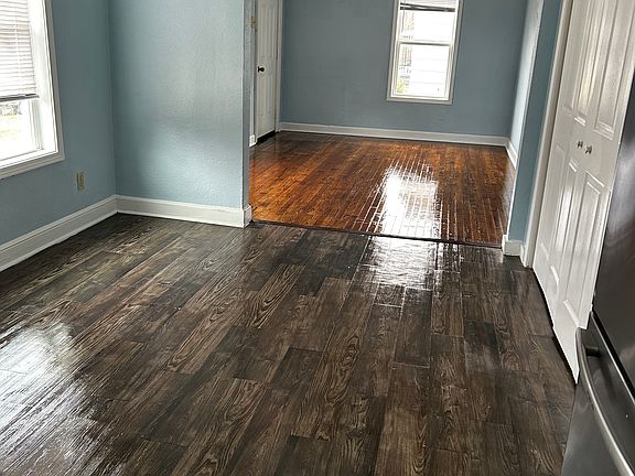 3rd image of 3727 Vernon Ave