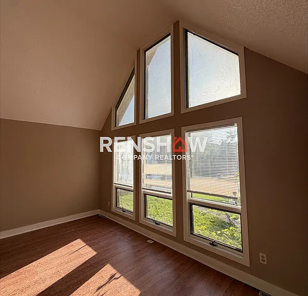 35 Maywood Dr — Photo 8