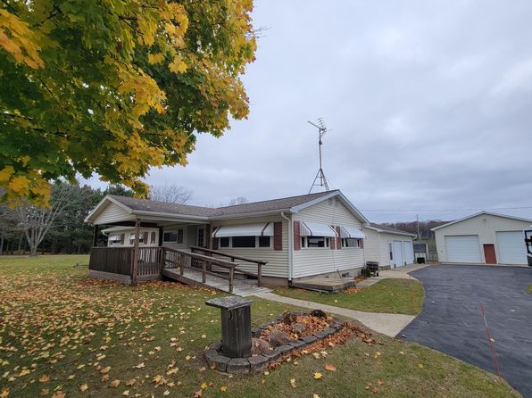 7576 Howard City Edmore Rd, Lakeview, MI 48850