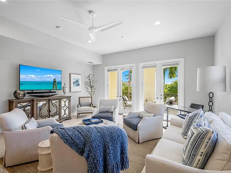 2851 Tiburon Blvd E #9-103 — Photo 5