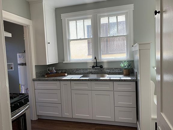 5th image of 1827 Fremont Ave APT 1