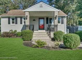 3 McBride Rd, Manalapan, NJ 07726