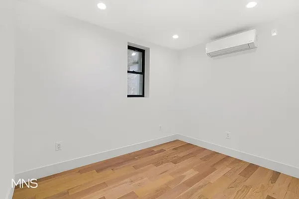Rented by MNS Marketing | media 19