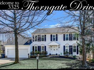 3325 Thorngate Dr, Herndon, VA 20171