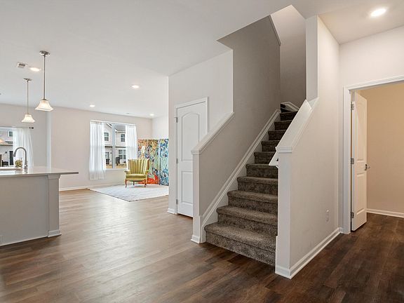 5th image of 603 Angus Ln