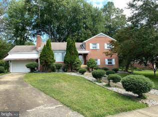 3165 White St, Falls Church, VA 22044