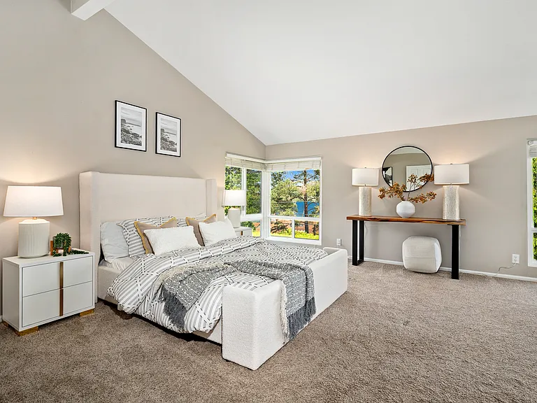 3089 W Lake Sammamish Pkwy NE — Photo 18