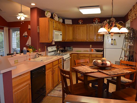 Eat in Kitchen