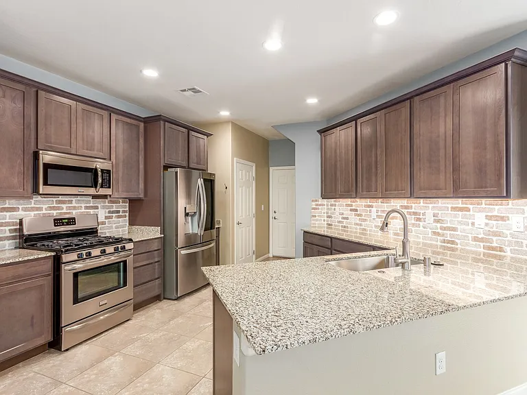 6644 Seahorse Reef St — Photo 8