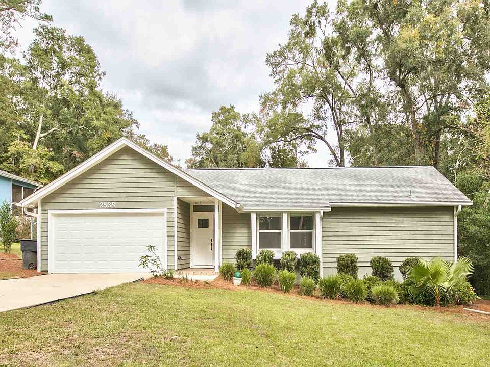 1st image of 2538 Arthurs Court Ln