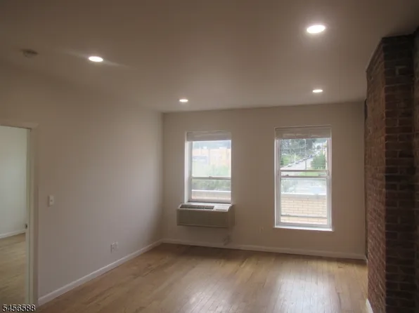 6-16 E Blackwell St Unit 3H, Dover, NJ 07801