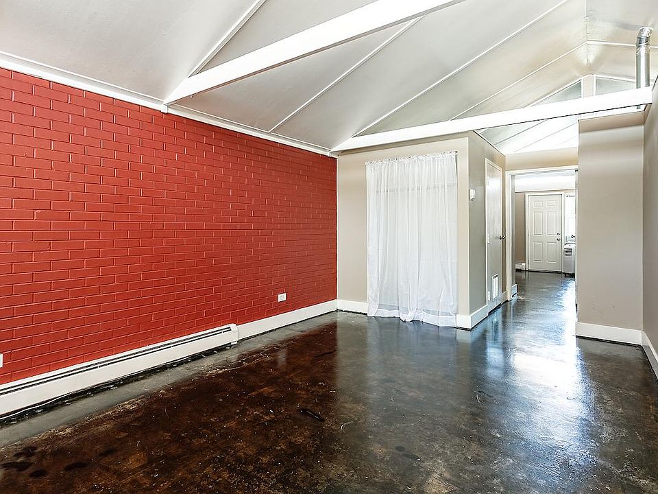 Open living space - gorgeous cement floors!