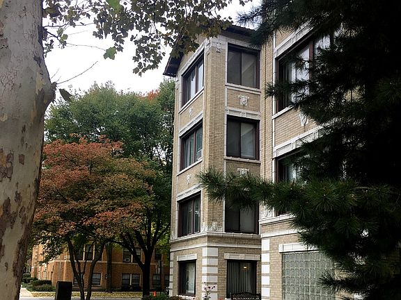 2nd image of 230 Washington Blvd APT 3