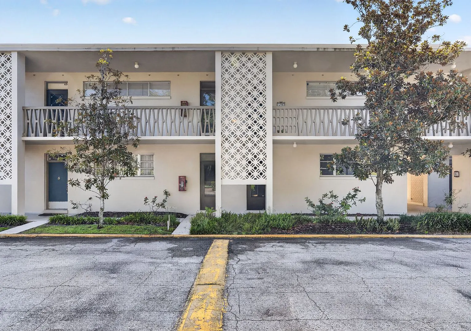 55+ Winter Park Condo — Photo 1