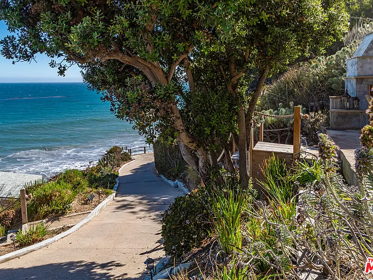 32300 Pacific Coast Hwy — Photo 37