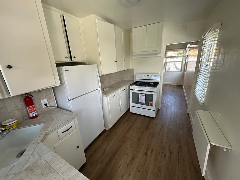 4361-67 Kansas St #4363 — Photo 9