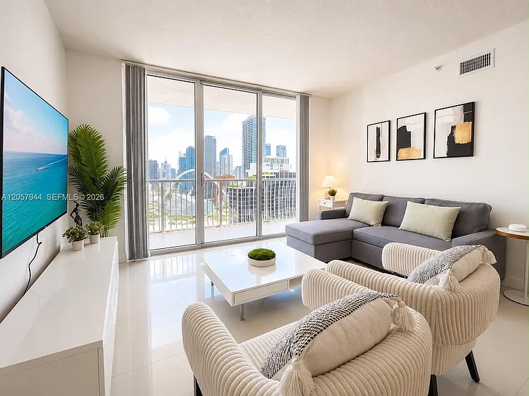 1750 N Bayshore Dr #3010 — Photo 13