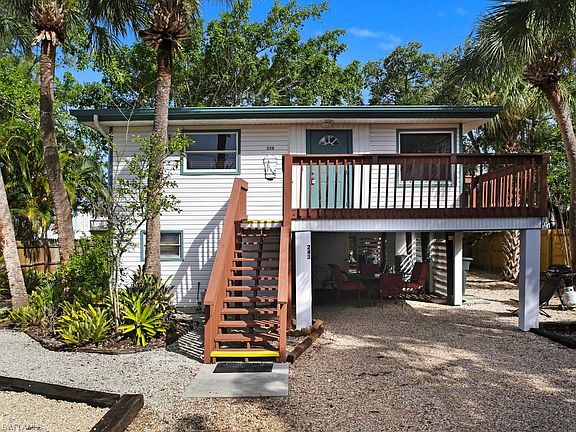 2nd image of 239 Dakota Ave #243