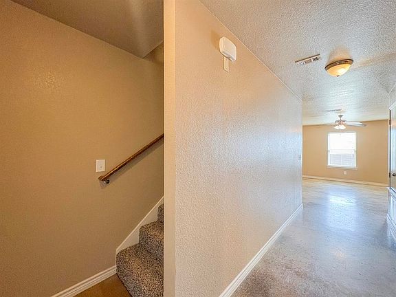 2nd image of 772 E Ridge Blvd