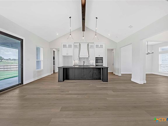 4th image of 2054 Gray Fox Dr