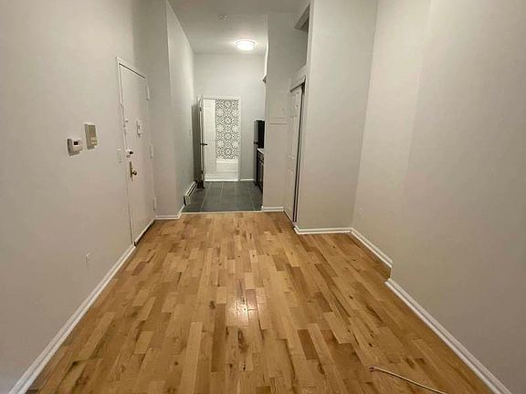 2nd image of 73 Steuben St APT 1R