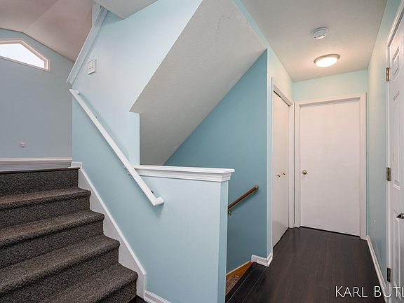3rd image of 5764 Sugarberry Dr SE