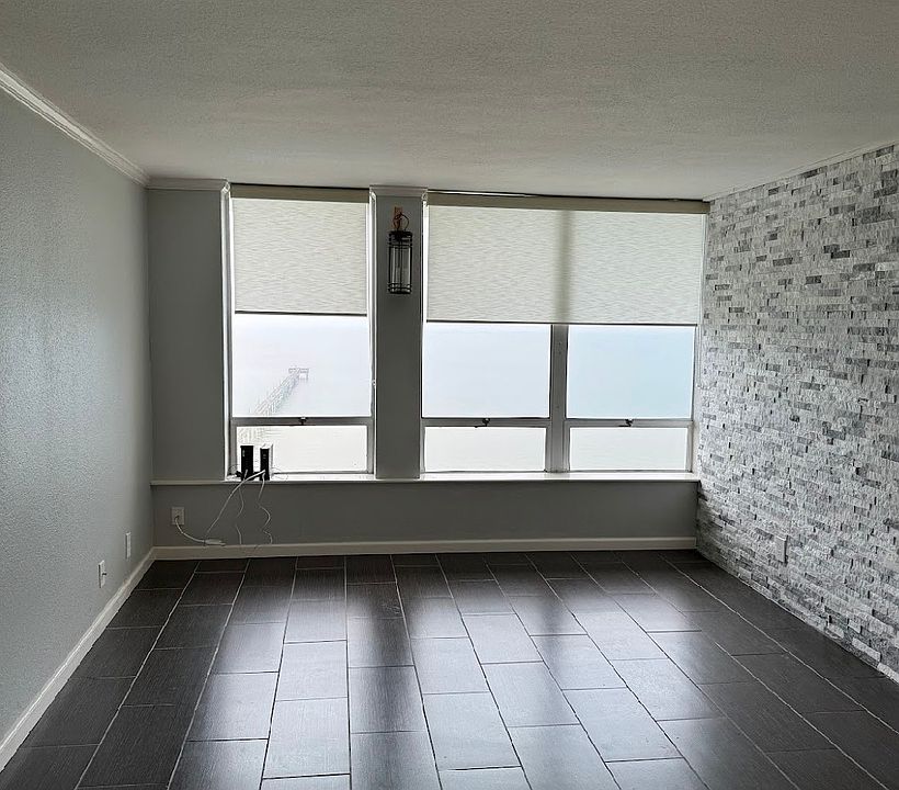 2nd image of 4302 E. Ocean Drive #63