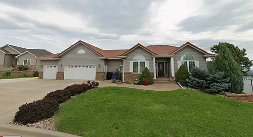 1124 Alta Vista Dr Photo 1