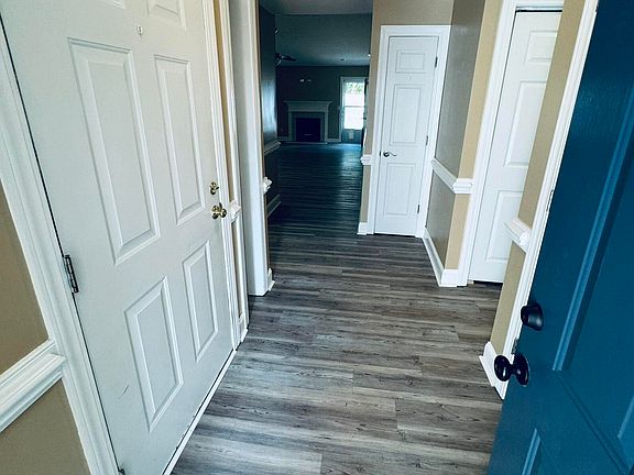 4th image of 3015 Cheryl Court #B