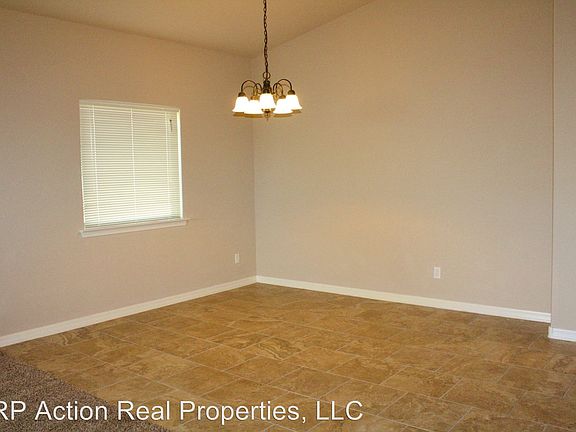 4th image of 14584 Igor Kaleri Ave