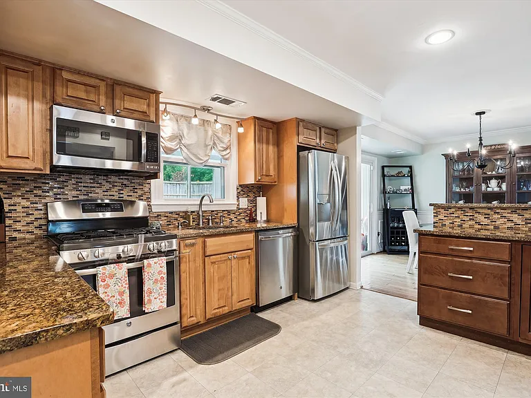 4555 Lantern Pl — Photo 13