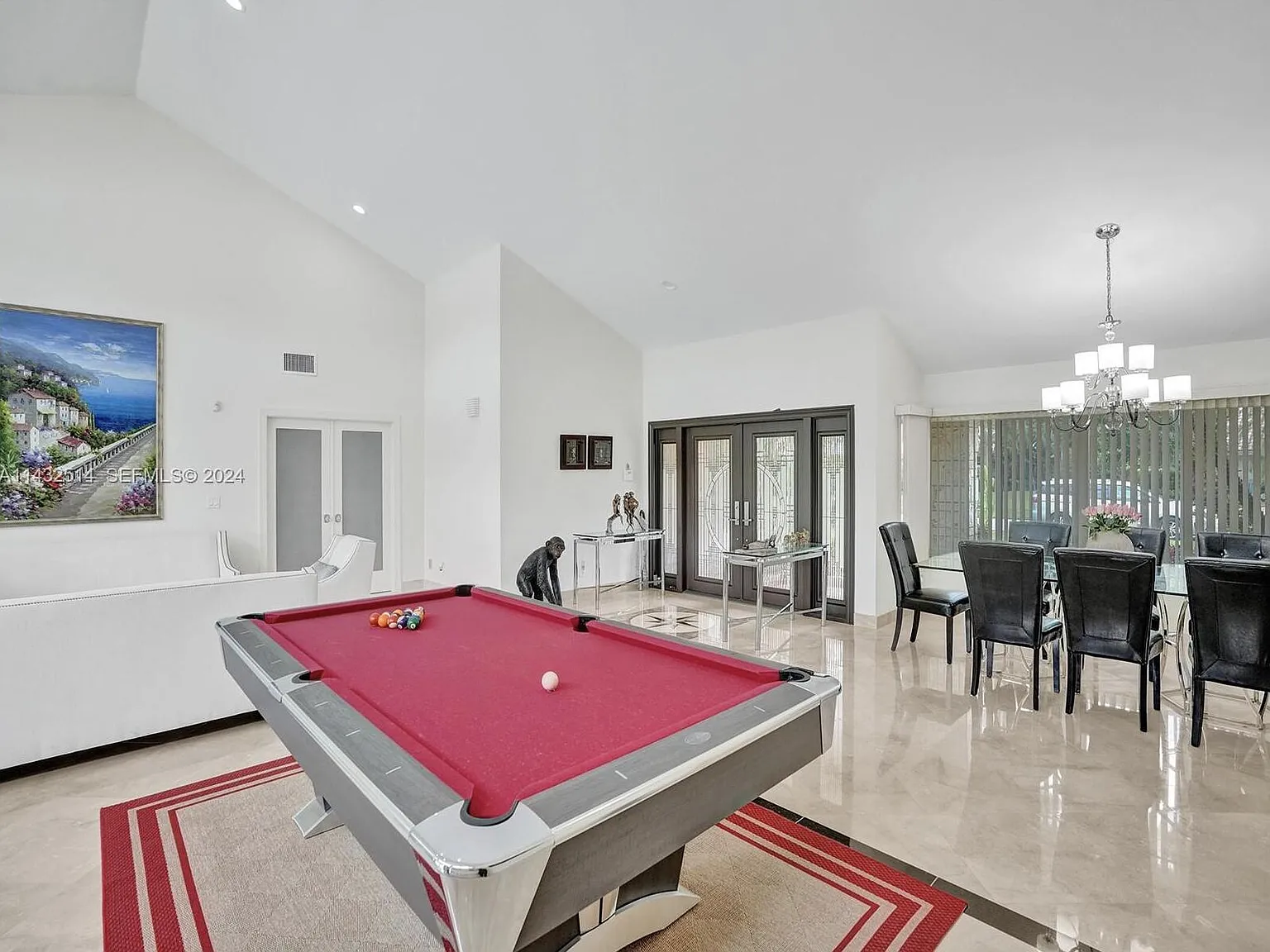 4 bed, 4.5 bath, 3430 sqft, $13,300 — Photo 2