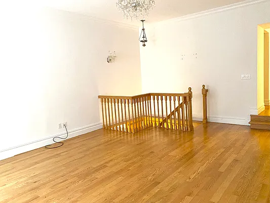 Rented by Compass | media 14